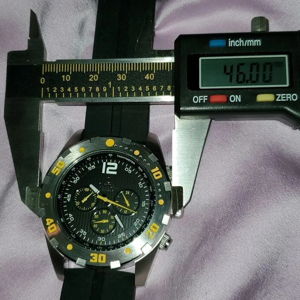 Mens Large Victory Instruments 5077 Chrono Watch Black & Yellow Date‎ 3 Subdials